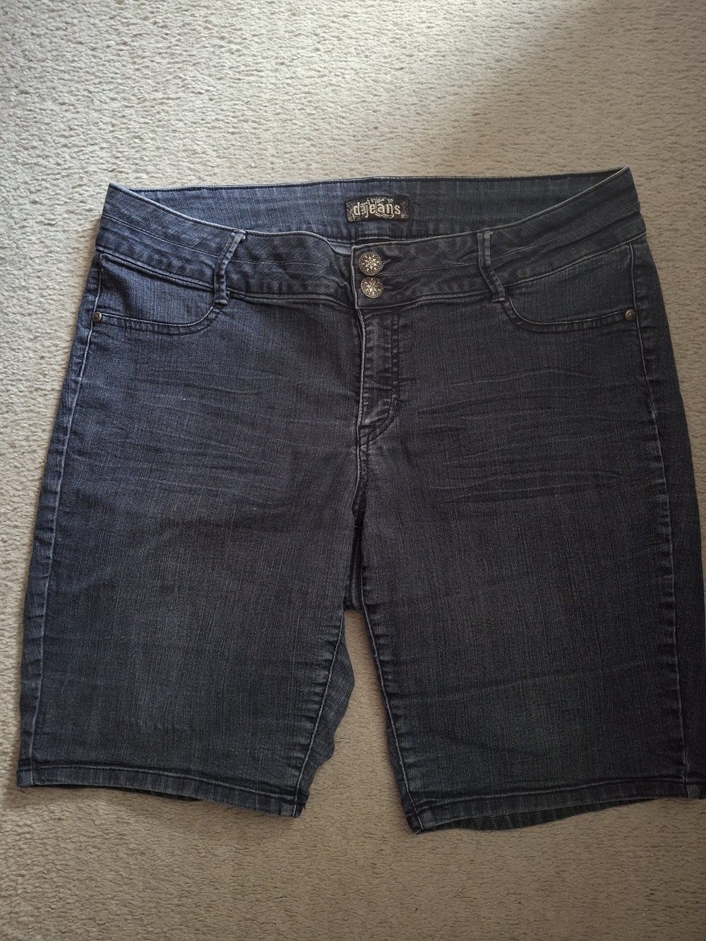 d. jeans Women’s Dark Wash Denim Shorts